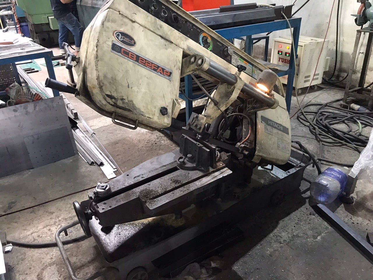 steel cutting machine.jpg